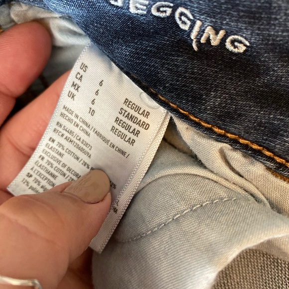 American Eagle jeans & long sleeve shirt - Picture 2 of 5